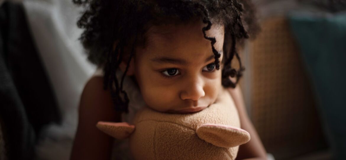 5-year-old-girl-abuse-african-alone-attractive-beautiful-bedroom-black-cheerful-child-childhood-couch_t20_4eoLrR